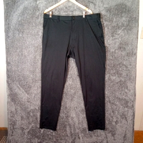 RHONE Commuter Slim Mens Pants Straight Leg Black Color Golf  Size 40 - Picture 1 of 10
